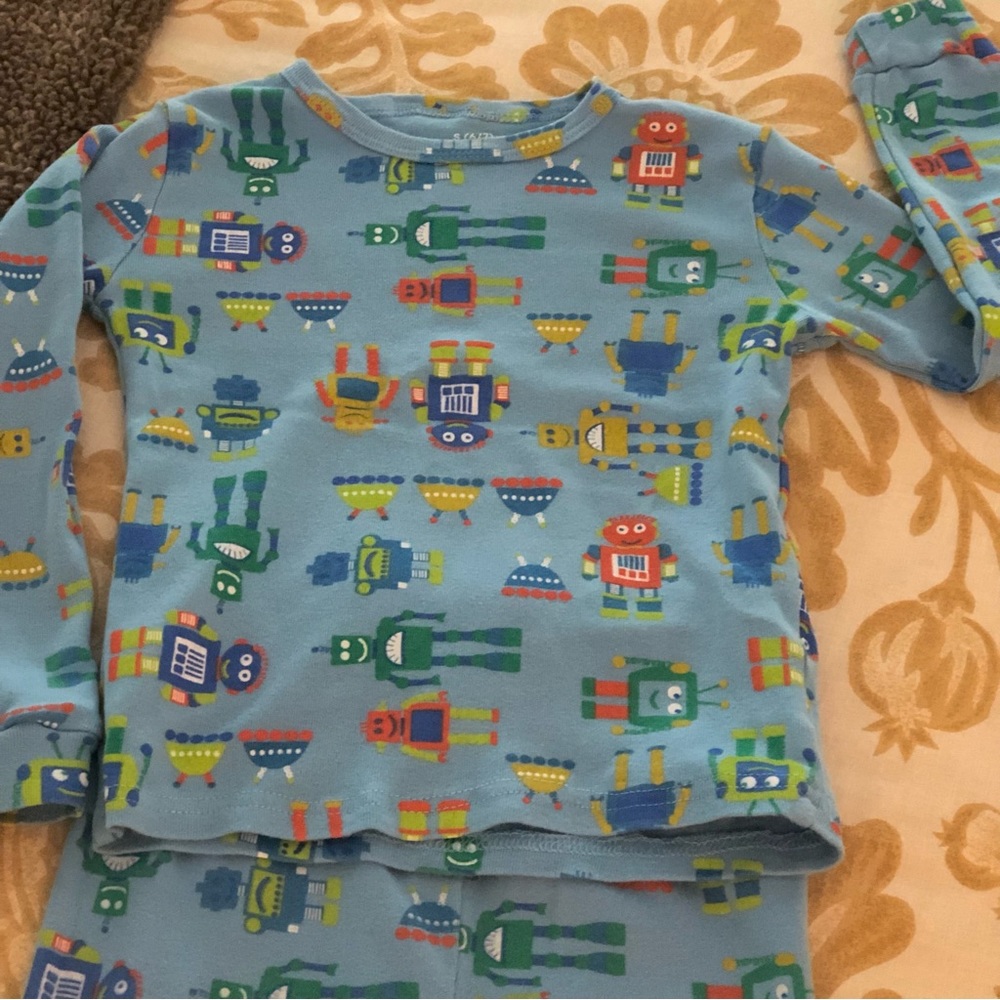 Candlesticks Robot Pajamas - Picture 2 of 8